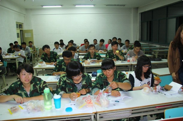 http://www1.tit.edu.cn/4x/upload/201309/20130917125801318.jpg